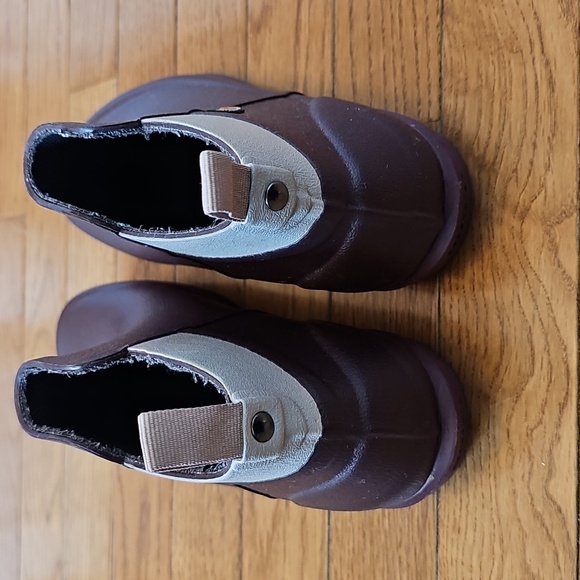 Bogs Flora Bootie Waterproof Rain Boots In Violet - Picture 4 of 9